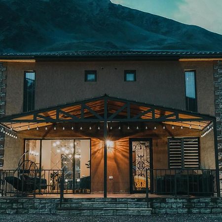 Holiday Home カズベギ エクステリア 写真
