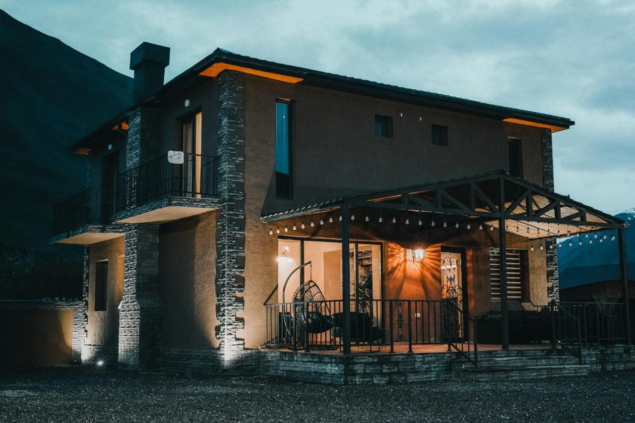 Holiday Home カズベギ エクステリア 写真
